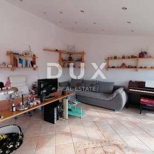 ISTRA, ROVINJ - Apartmanska kuća na samo 40m od mora!