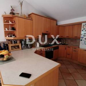 ISTRA, ROVINJ - Apartmanska kuća na samo 40m od mora!