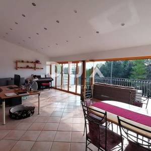ISTRA, ROVINJ - Apartmanska kuća na samo 40m od mora!