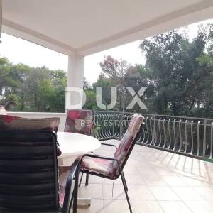 ISTRA, ROVINJ - Apartmanska kuća na samo 40m od mora!