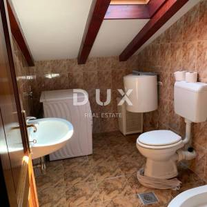ISTRA, ROVINJ - Apartmanska kuća u strogom centru nadomak rive