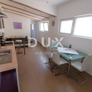 ISTRA, ROVINJ Apartmanska kuća na samo 40m od mora!