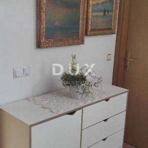 ISTRA, ROVINJ - Dvoetažni stan 78 m2 sa dvije garaže!