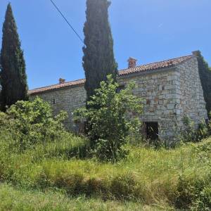 ISTRA, ROVINJ - Impresivna starina na prostranom imanju