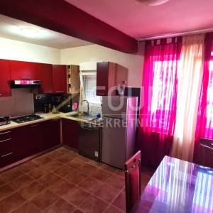 Istra, Rovinj, kuća s 5 stanova, 388m2, terase, okućnica