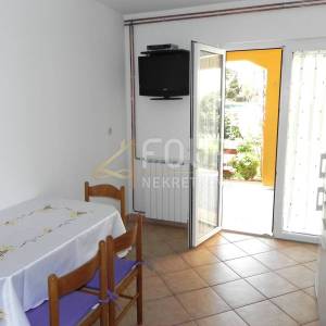 Istra, Rovinj, kuća s 5 stanova, 388m2, terase, okućnica