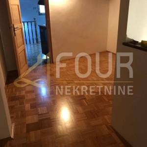 Istra, Rovinj, kuća u samom centru, 2 terase, pogled na more