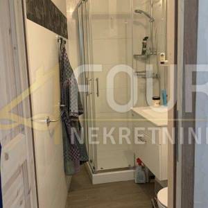 Istra, Rovinj, kuća u samom centru, 2 terase, pogled na more