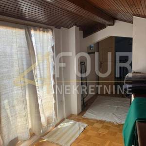 Istra, Rovinj, kuća u samom centru, 2 terase, pogled na more