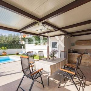 ISTRA, ROVINJ - LUKSUZNA KUĆA S BAZENOM I SPA ZONOM