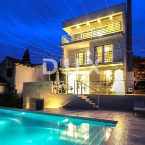 ISTRA, ROVINJ - Luksuzna vila s bazenom i pogledom na more