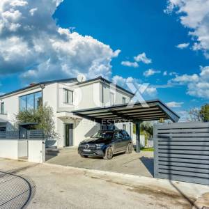 ISTRA, ROVINJ - Moderna obiteljska vila nadomak grada u mirnom dijelu Rovinja