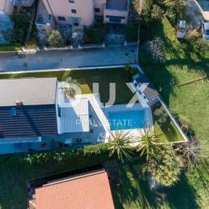 ISTRA, ROVINJ - Moderna obiteljska vila nadomak grada u mirnom dijelu Rovinja