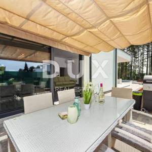 ISTRA, ROVINJ - Moderna prizemnica s bazenom 800 metara od mora