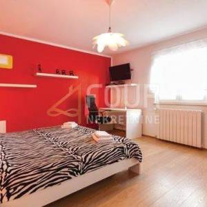 Istra, Rovinj, moderna prizemnica s bazenom
