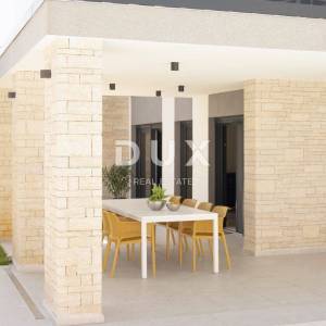 ISTRA, ROVINJ - Moderna vila s bazenom