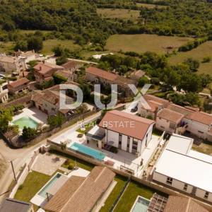 ISTRA, ROVINJ - Moderna vila s bazenom