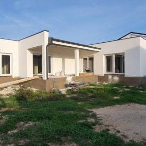 ISTRA, ROVINJ - Novogradnja, prizemnica u mirnom selu