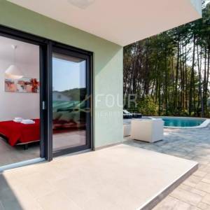 Istra, Rovinj, novogradnja, prizemnica s bazenom