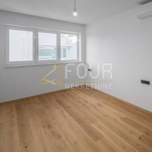 Istra, Rovinj, novogradnja, 202.73m2, dvoetažni 4s+db, pogled na more