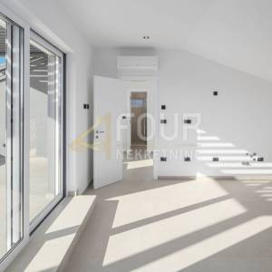 Istra, Rovinj, novogradnja, 209.64m2, dvoetažni 4s+db, pogled na more
