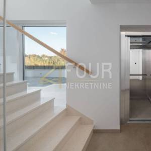 Istra, Rovinj, novogradnja, 209.64m2, dvoetažni 4s+db, pogled na more