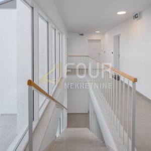 Istra, Rovinj, novogradnja, 209.64m2, dvoetažni 4s+db, pogled na more