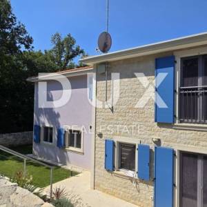 ISTRA, ROVINJ - Novoizgrađena vila s bazenom i dodatnim apartmanom, rub naselja