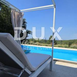 ISTRA, ROVINJ - Novoizgrađena vila s bazenom i dodatnim apartmanom, rub naselja