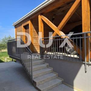 ISTRA, ROVINJ - Novoizgrađena vila s bazenom i dodatnim apartmanom, rub naselja