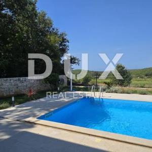 ISTRA, ROVINJ - Novoizgrađena vila s bazenom i dodatnim apartmanom, rub naselja