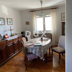 ISTRA , ROVINJ Obiteljska kuća sa pogledom na more