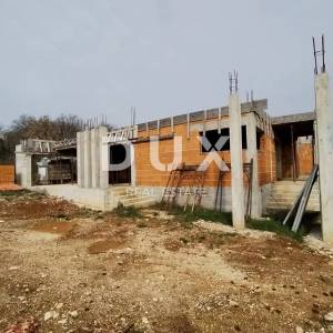 ISTRA, ROVINJ, okolica- Kuća u izgradnji!