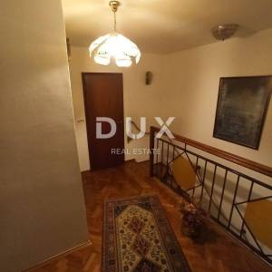 ISTRA-ROVINJ-Predivna dvojna kuća s 2 odvojena stana i okućnicom