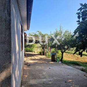 ISTRA, ROVINJ - Prostrano imanje na atraktivnoj lokaciji