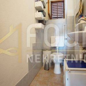 Istra, Rovinj, samostojeća kuća 440m2, okućnica 420m2