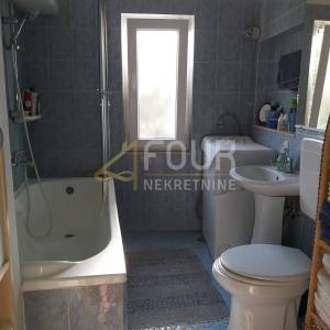 Istra, Rovinj, samostojeća kuća 440m2, okućnica 420m2