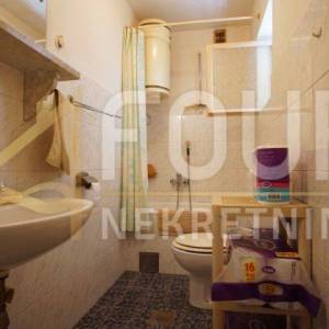 Istra, Rovinj, samostojeća kuća 440m2, okućnica 420m2