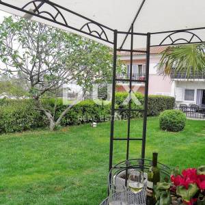 ISTRA, ROVINJ - Stan 3 stambene jedinice i predivnim vrtom