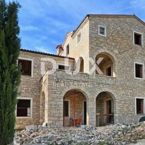 ISTRA, ROVINJ - Veličanstvena kamena vila
