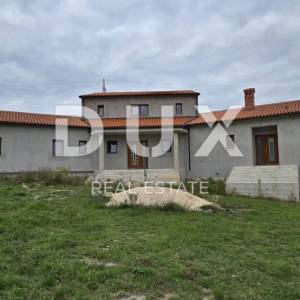 ISTRA, ROVINJ - Vila u izgradnji s prostranom okućnicom