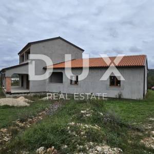 ISTRA, ROVINJ - Vila u izgradnji s prostranom okućnicom