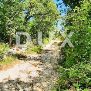 ISTRA, ROVINJSKO SELO - Zemljište od 3284m2 u neposrednoj blizini naselja