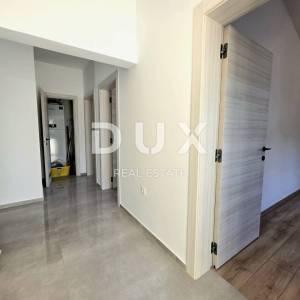 ISTRA, ŠIŠAN - Apartmanska kuća s dvije stambene jedinice i pomočnim objektom