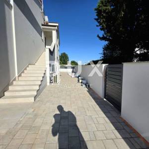 ISTRA, ŠIŠAN - Apartmanska kuća s dvije stambene jedinice i pomočnim objektom