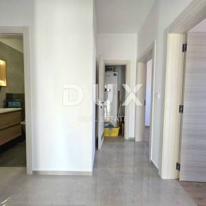 ISTRA, ŠIŠAN - Apartmanska kuća s dvije stambene jedinice i pomočnim objektom