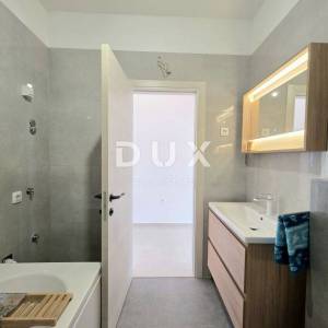 ISTRA, ŠIŠAN - Apartmanska kuća s dvije stambene jedinice i pomočnim objektom