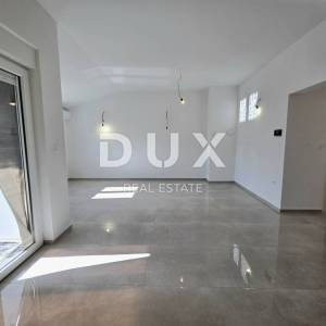 ISTRA, ŠIŠAN - Apartmanska kuća s dvije stambene jedinice i pomočnim objektom