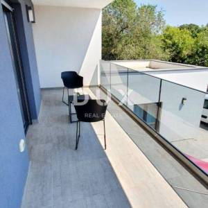 ISTRA, ŠIŠAN - Nova moderna vila s bazenom