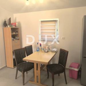 ISTRA, ŠIŠAN - Prizemnica na savršenoj lokaciji 100 m2 - BLIZINA MORA!!